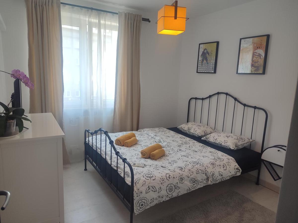 The Moon Residence 布加勒斯特 外观 照片